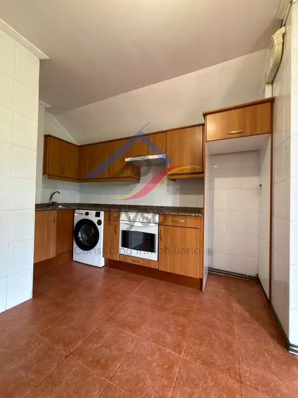 Cuina de Àtic en venda en Ruiloba amb Calefacció, Jardí privat i Balcó