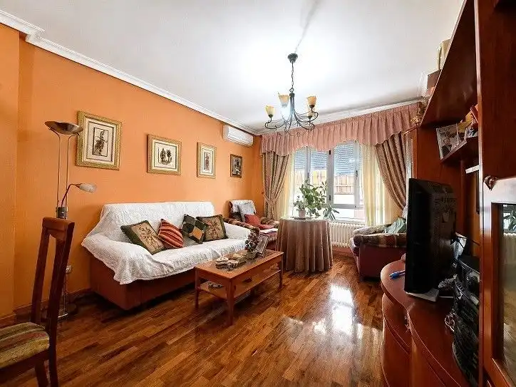 Flat with lift for sale in Valdepeñas, imagen 3