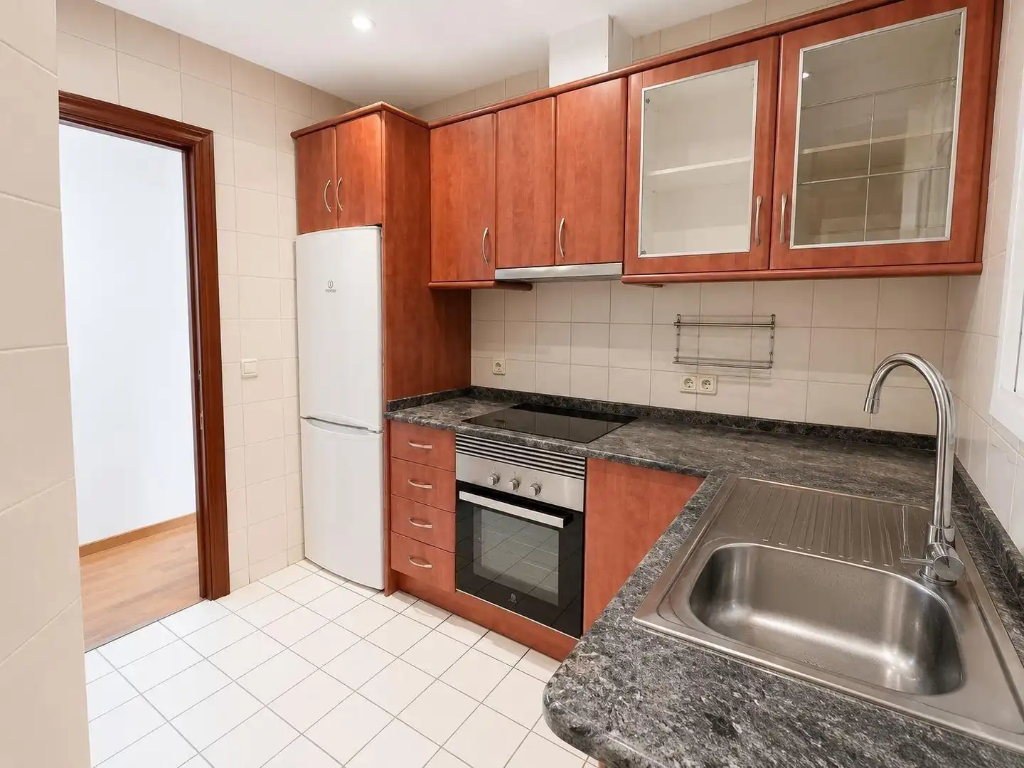 Cuina de Planta baixa en venda en Barcelona amb Aire condicionat, Parquet i Traster