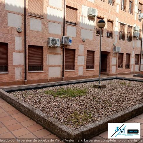 Außenansicht von Wohnung zum Verkauf in Bargas mit Klimaanlage, Heizung und Parkett