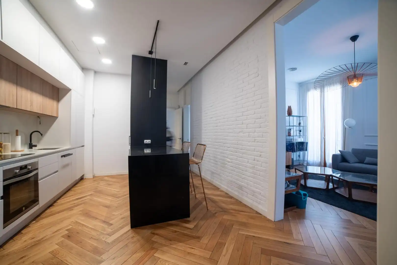 Flat with terrace for sale in CORTS CATALANES, imagen 7