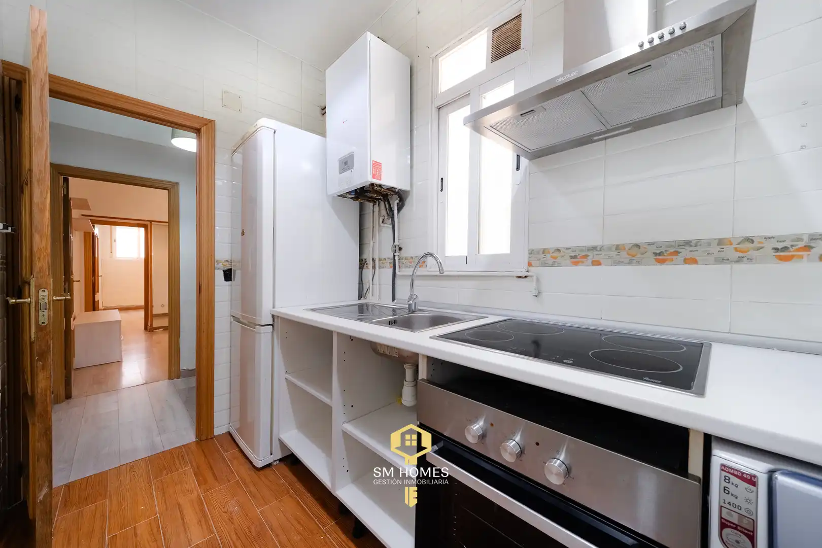 Kitchen of Flat for sale in Madrid  with Air Conditioner, Heating and Oven