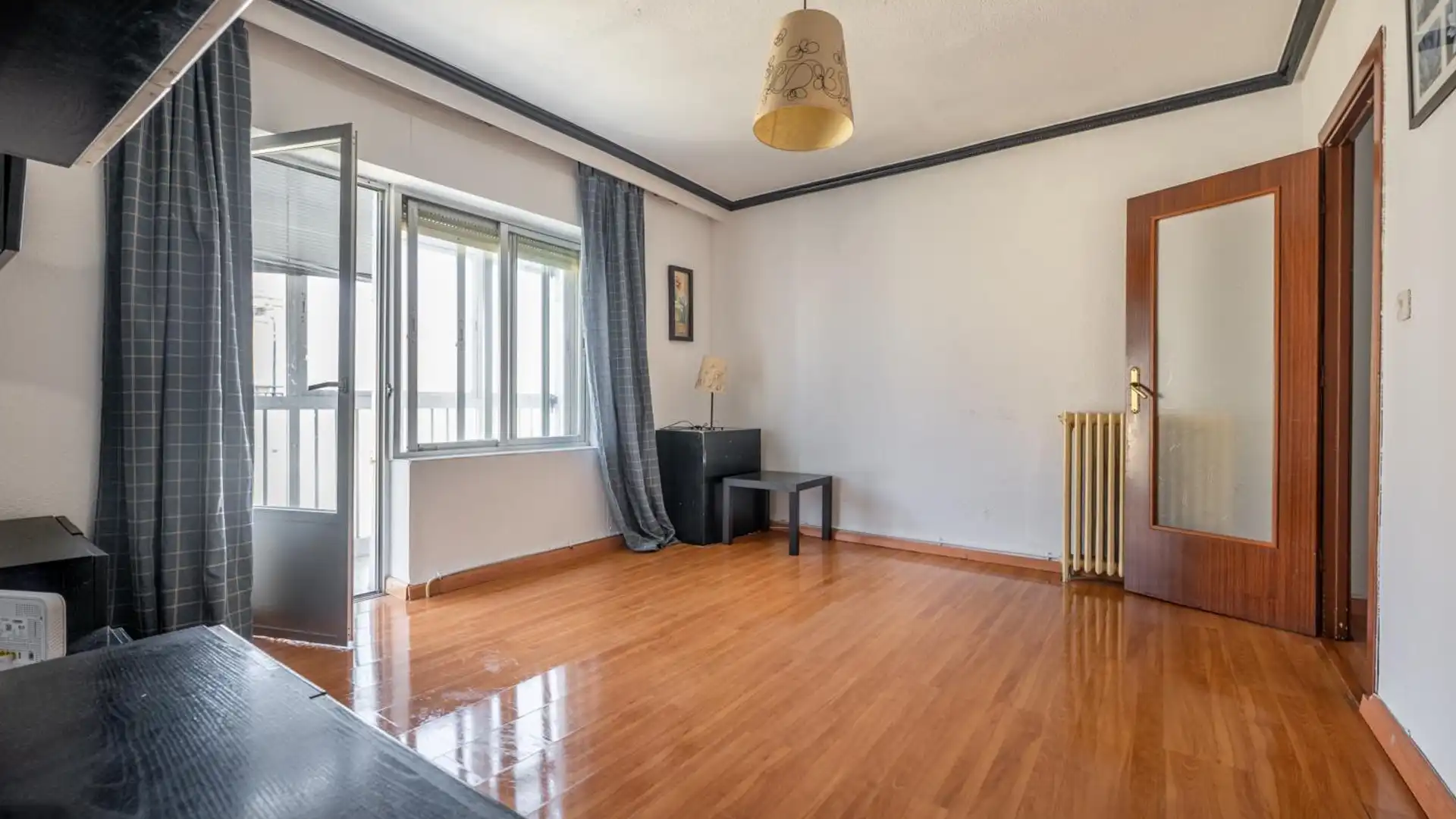 Living room of Flat for sale in Ávila Capital  with Heating, Terrace and Furnished