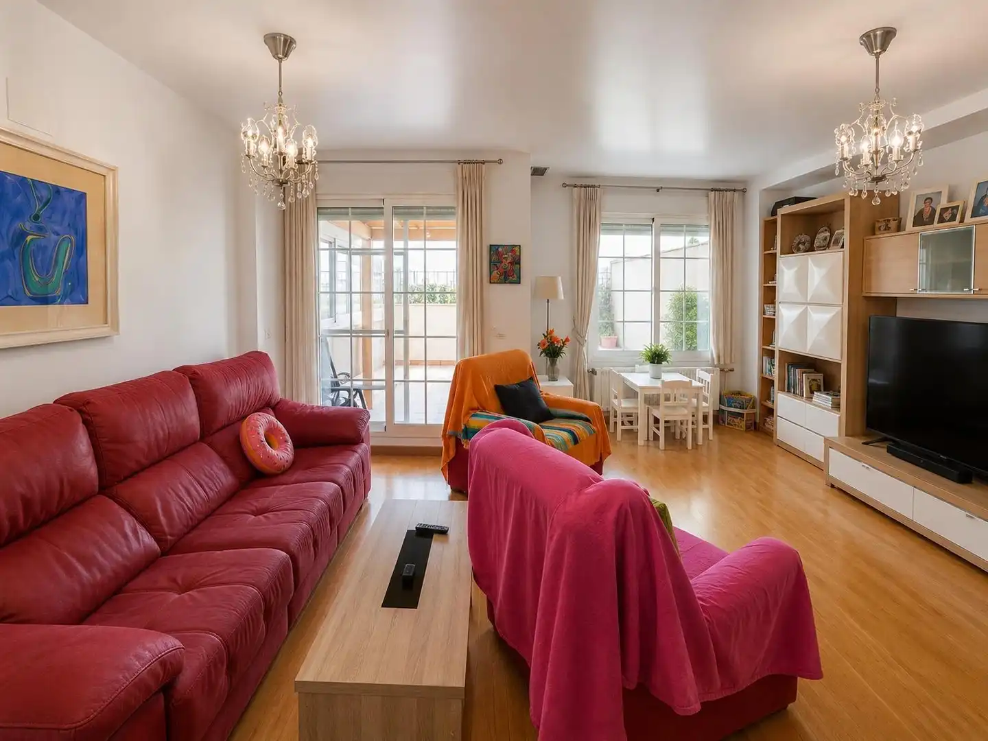 Sala d'estar de Casa adosada en venda en Vícar amb Terrassa, Traster i Piscina comunitària
