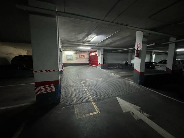 Garaje en Venta en Calle de Boltaña en Canillejas