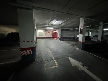 Einzelparkplatz mit Aufzug zum Verkauf in Calle de Boltaña