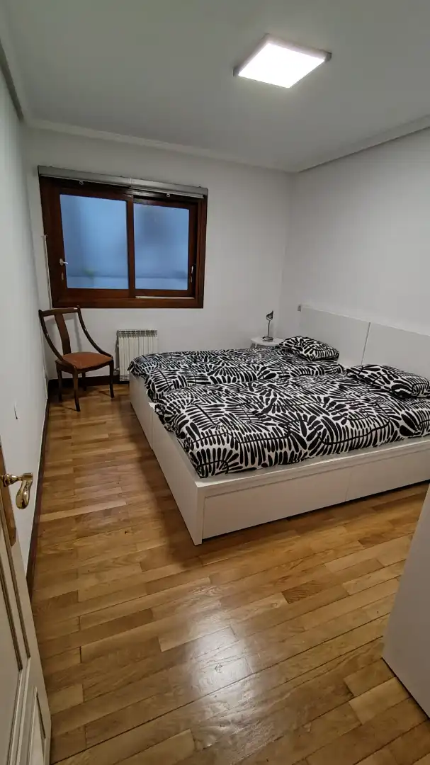 Piso de alquiler en Área Romántica