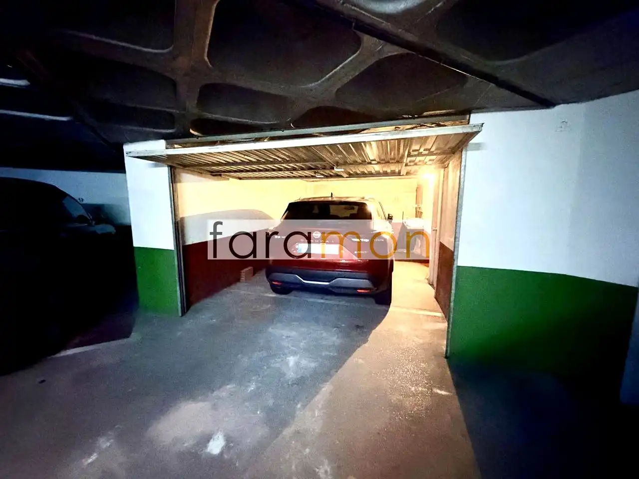Parking of Flat for rent in Vigo   with Air Conditioner, Heating and Terrace