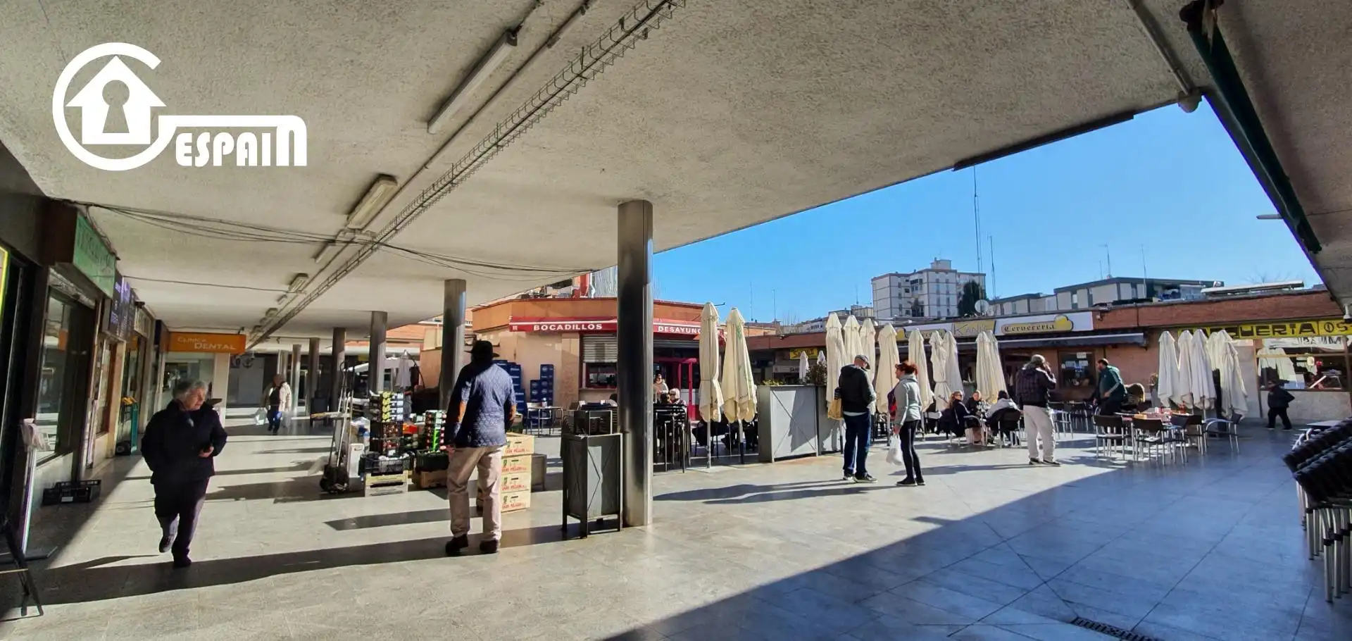 Vista exterior de Pis en venda en Madrid amb Calefacció i Terrassa