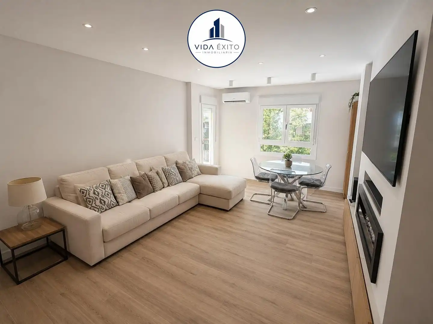 Living room of Flat for sale in Jaén  with Terrace and Balcony