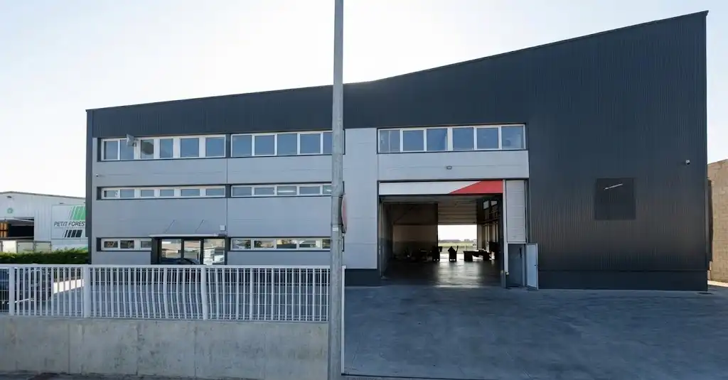 Industriegebäude zur Miete in Riudellots de la Selva, imagen 3
