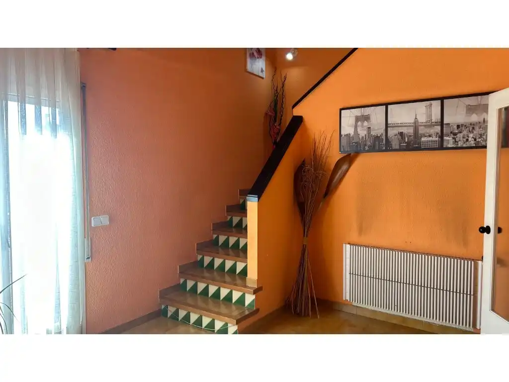 Dúplex en venta en Manlleu con Horno y Balcón