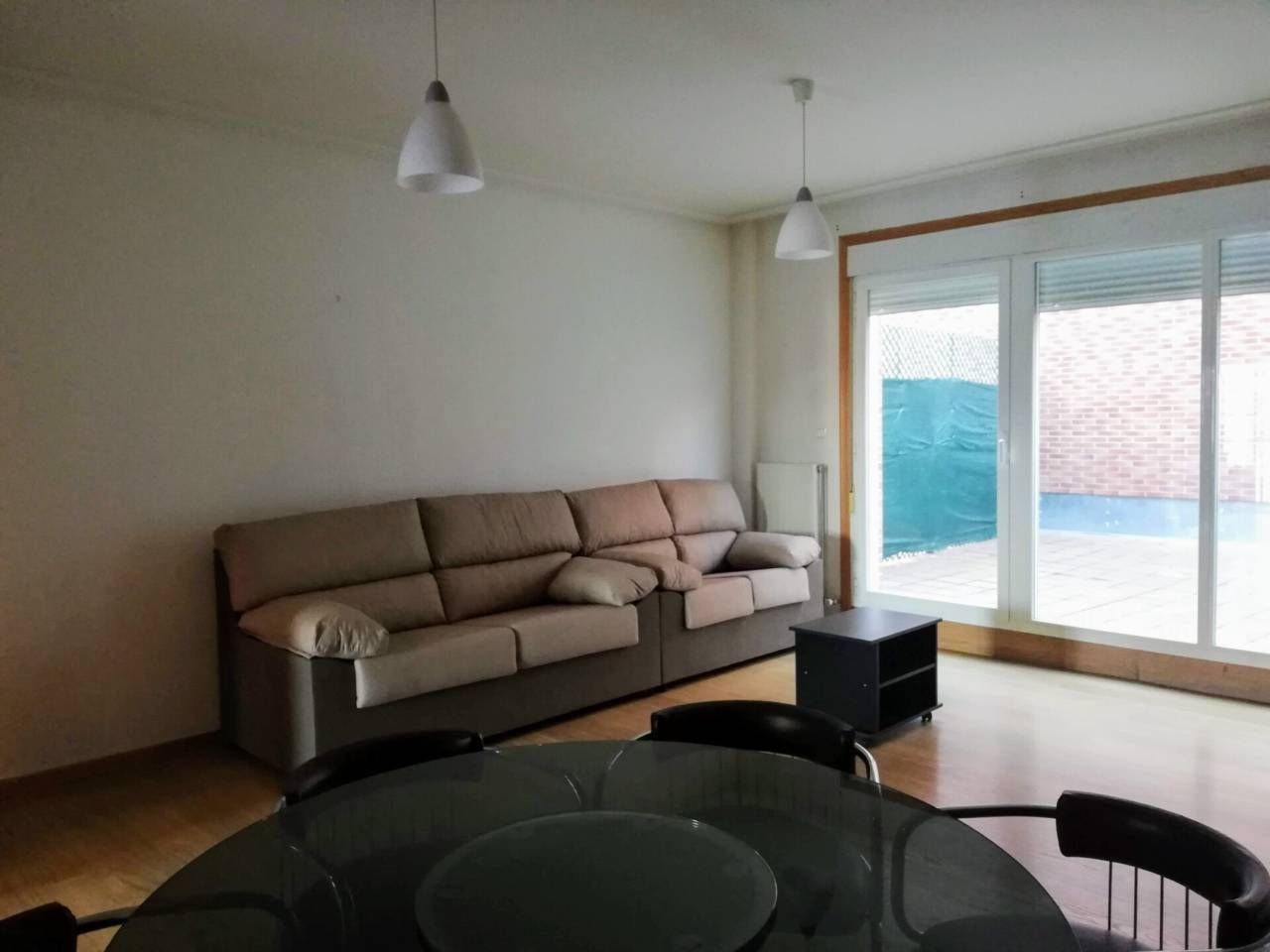 Casa adosada de lloguer a Calle Majuelo, Villafría - La Ventilla - Castañares