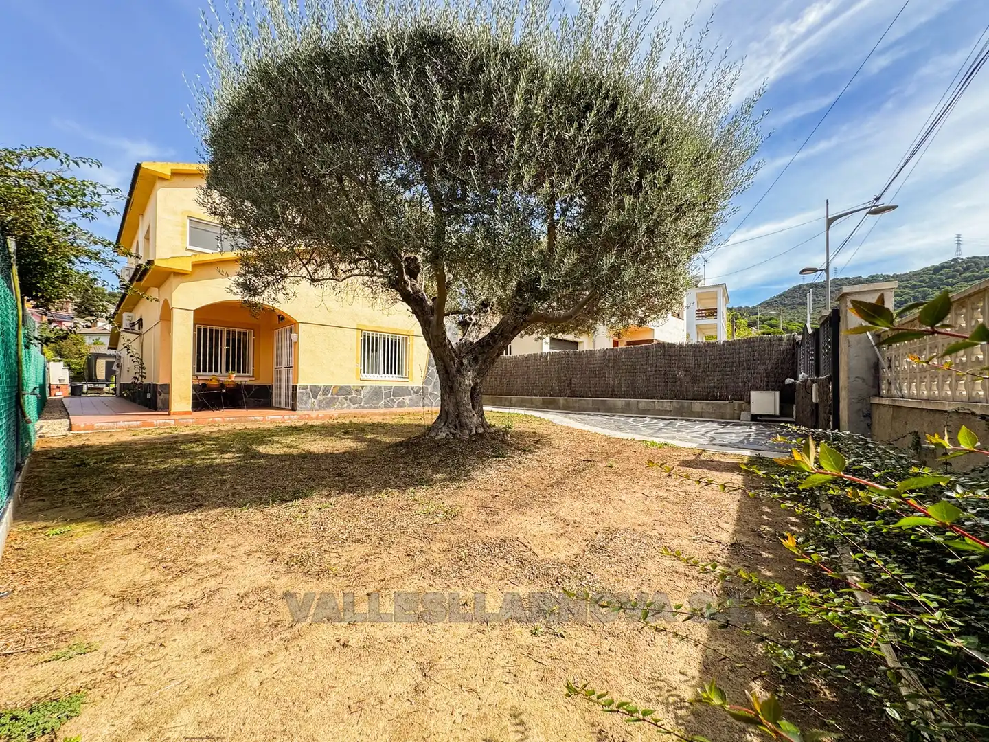 Xalet amb jardí en venda a Sant Fost de Campsentelles, imagen 3