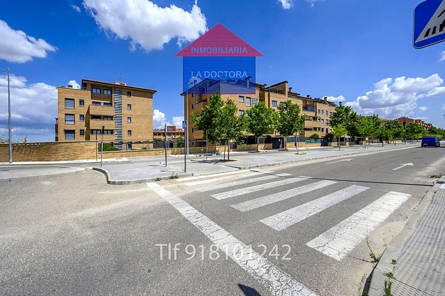 Vista exterior de Pis en venda en Navalcarnero amb Calefacció, Terrassa i Traster