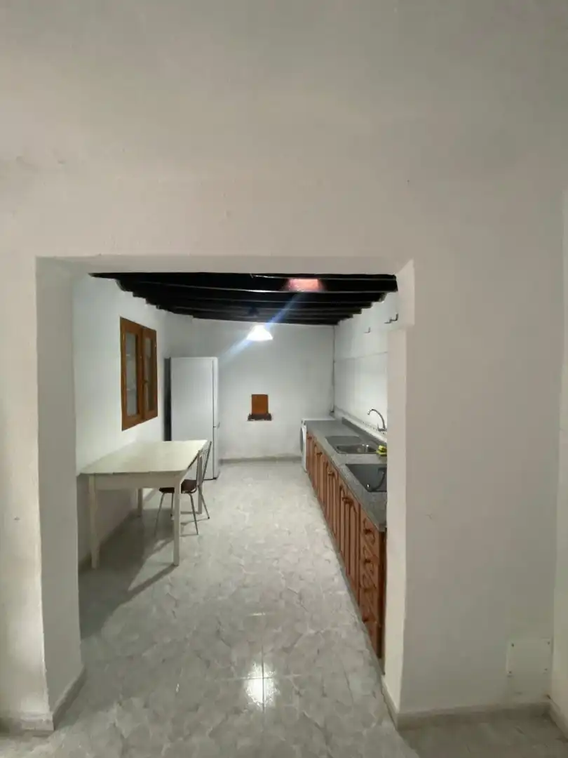 Cuina de Casa o xalet en venda en Frontera amb Jardí privat