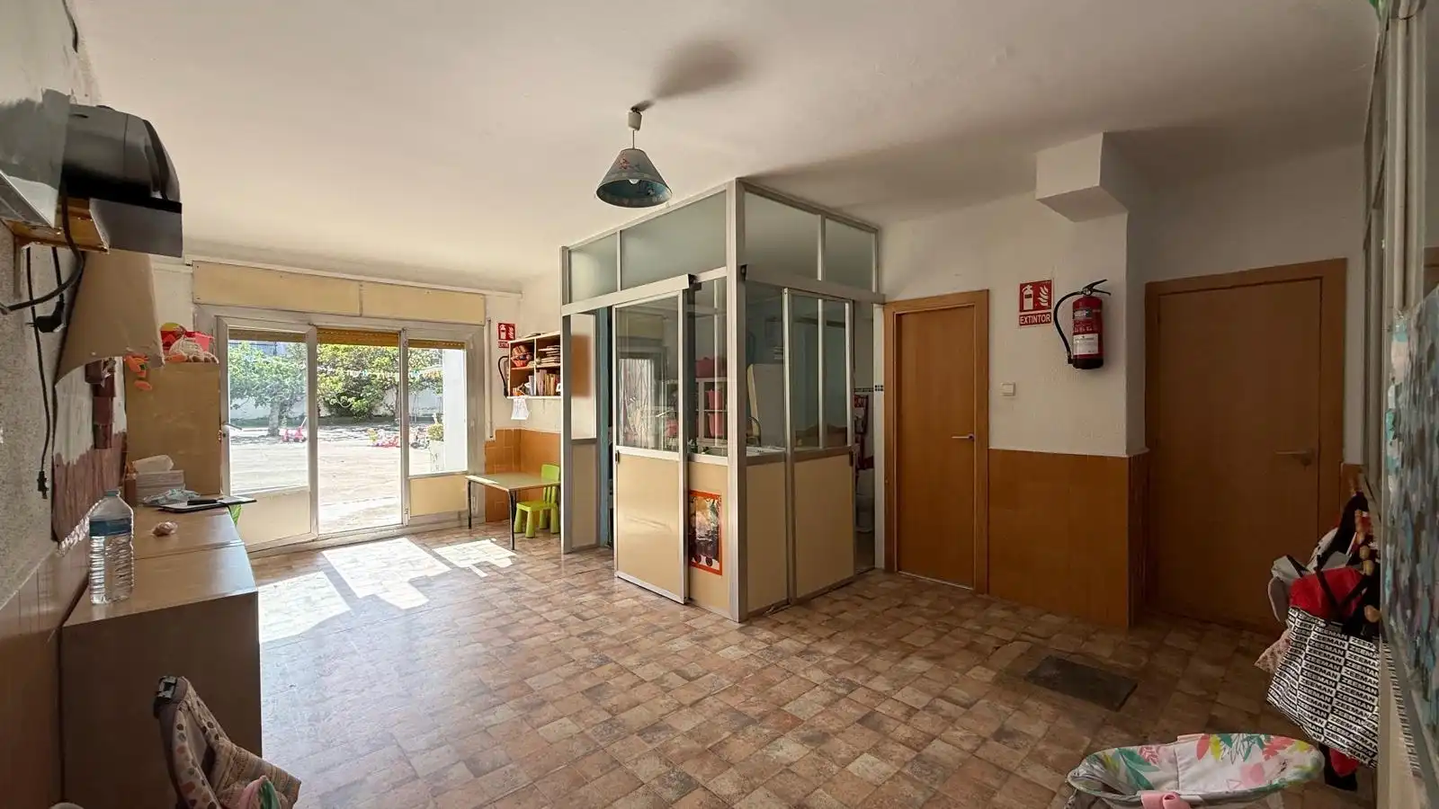 Geschaftsraum zur Miete in Fondo