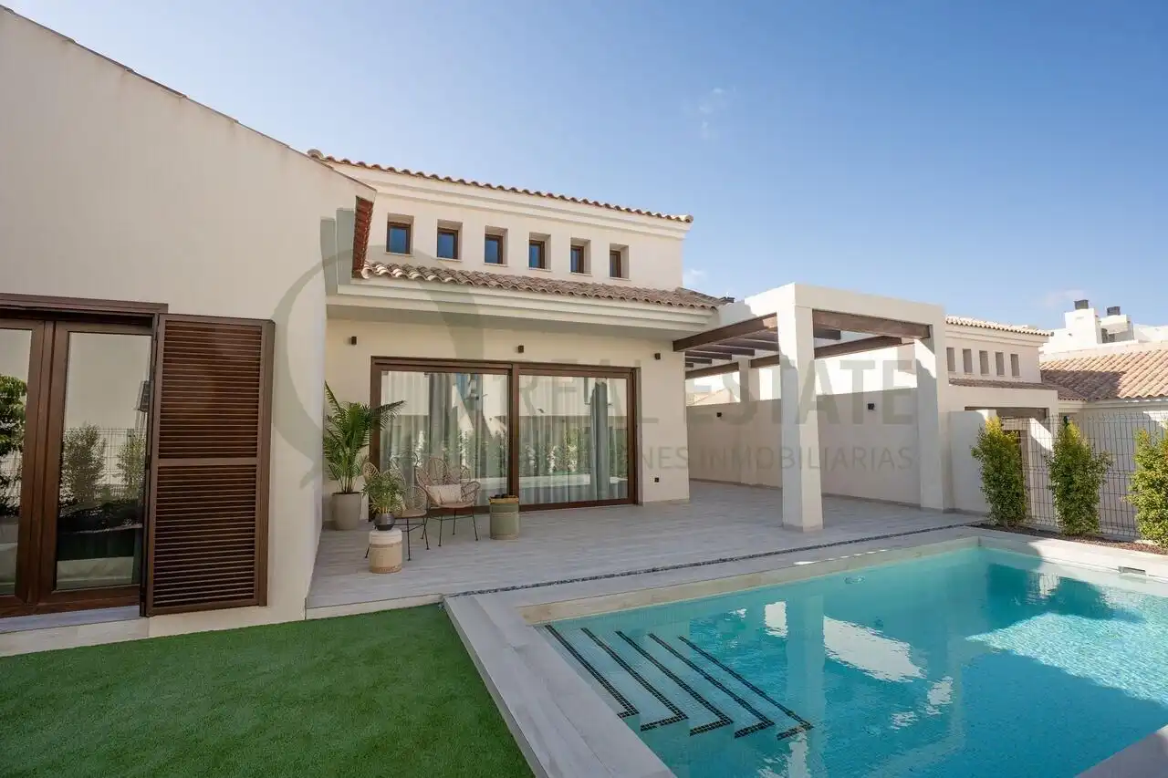 Villa con piscina in vendita a Calle Calle Dolores, imagen 4