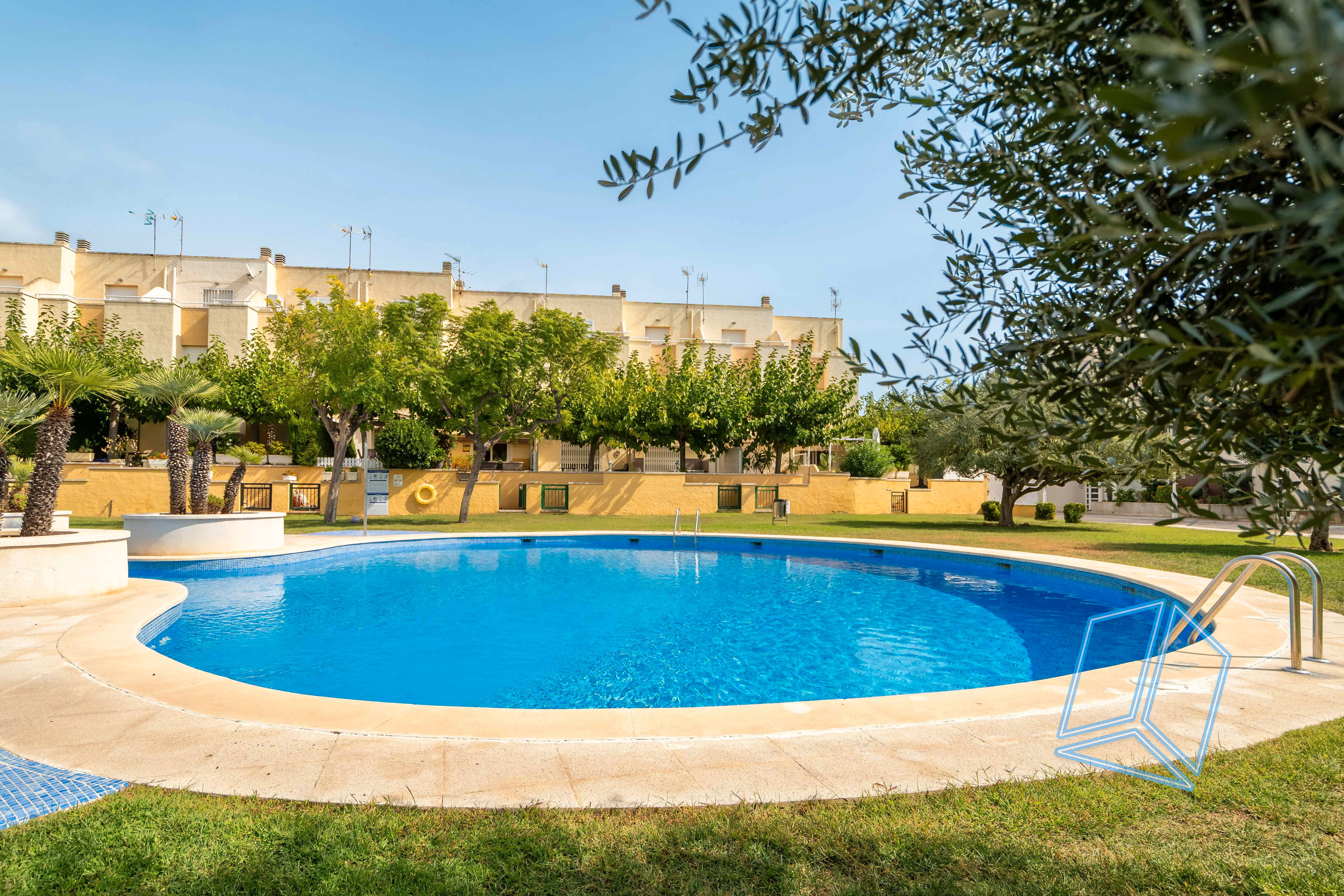 Swimming pool of Single-family semi-detached for sale in Roda de Berà  with Heating, Terrace and Swimming Pool