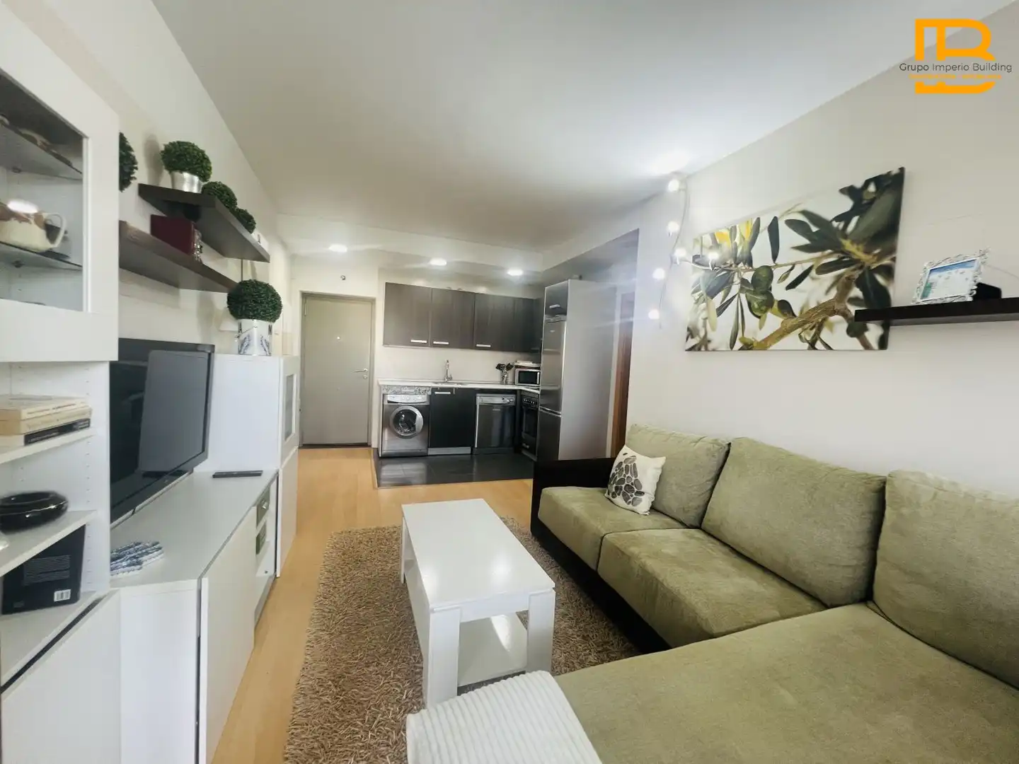 Sala de estar de Piso en venta en Villarcayo de Merindad de Castilla la Vieja con Calefacción, Parquet y Terraza