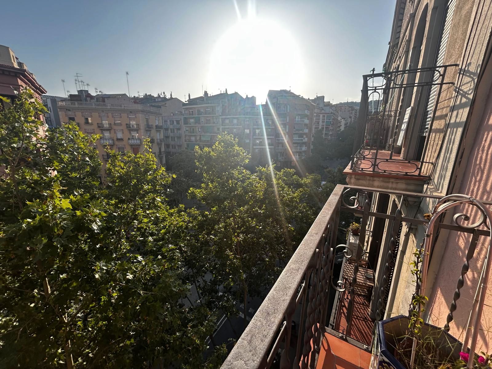 Exterior view of Flat to rent in  Barcelona Capital  with Furnished, Oven and Washing machine