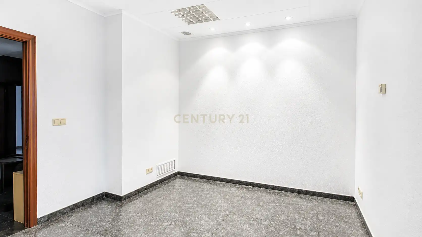 Business premises for sale in Calle Padre Fernando Alcina, Ontinyent, Spain 4 y 6 Izq.- 6 dr.-, imagen 10
