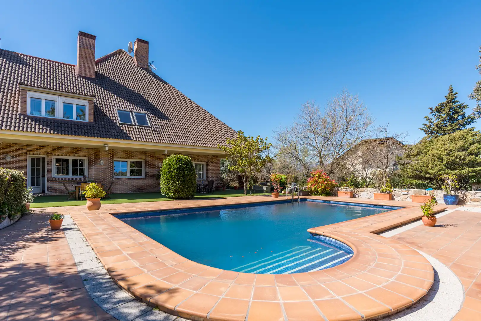 Swimming pool of Houses for sale in Collado Villalba  with Air Conditioner, Heating and Private garden