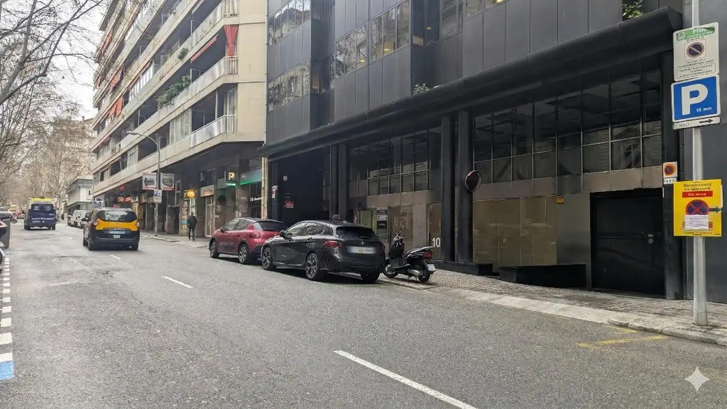Aparcamiento en venta en calle de Santaló, imagen 2