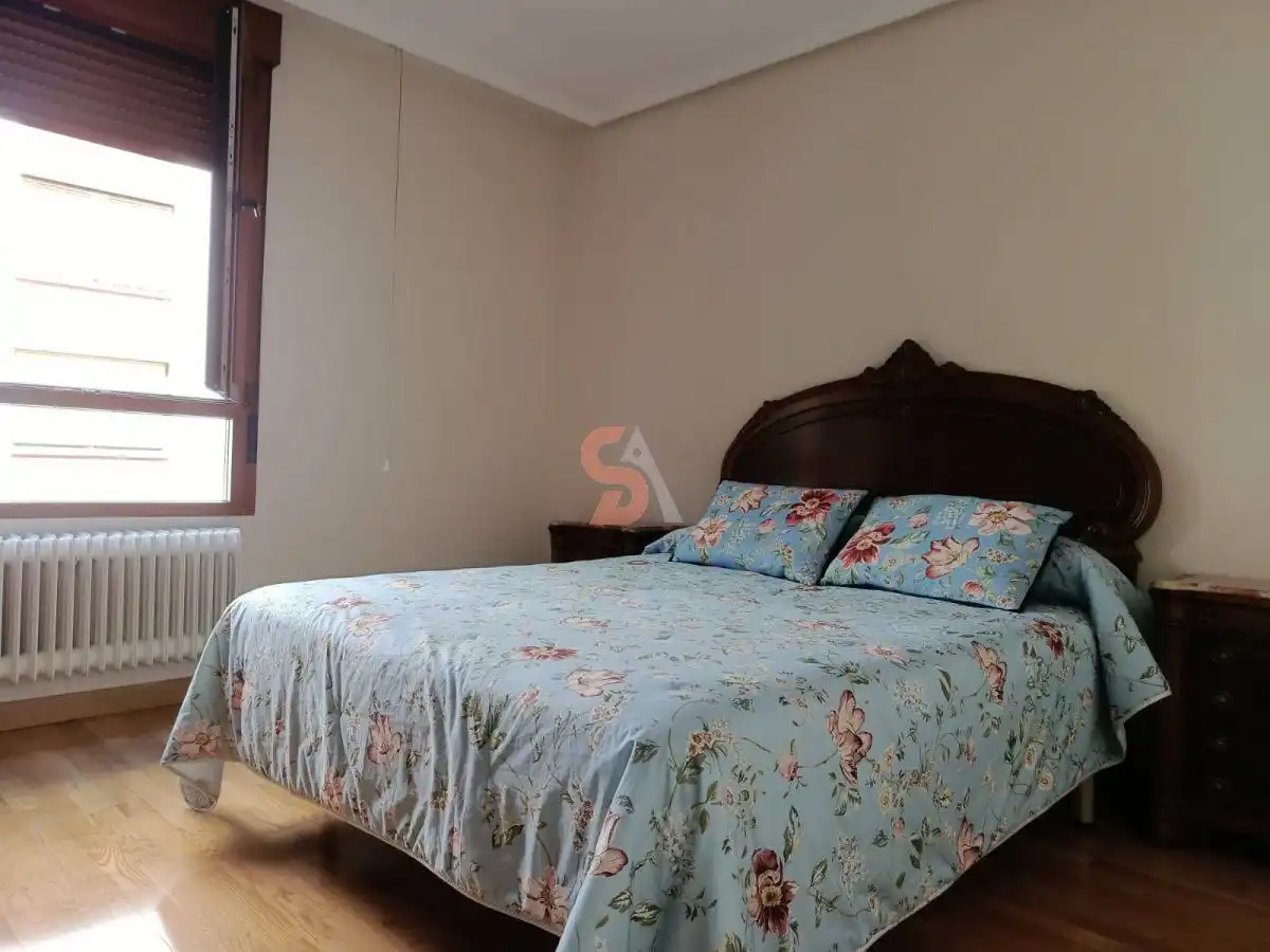 Habitación de Piso de alquiler en Valladolid con Calefacción y Terraza