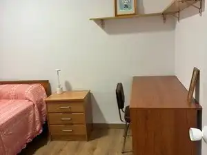 Dormitori de Finca rústica de lloguer en Cabezón de la Sal amb Calefacció, Moblat i Forn