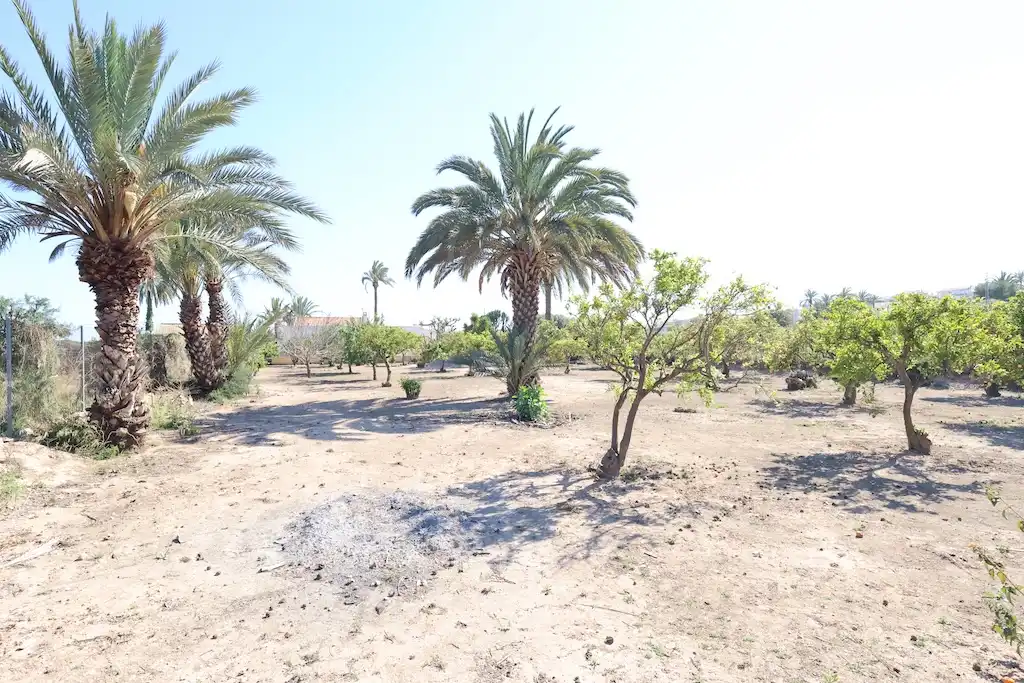 Country house zum Verkauf in Elche / Elx mit Heizung, Terrasse und Alarm