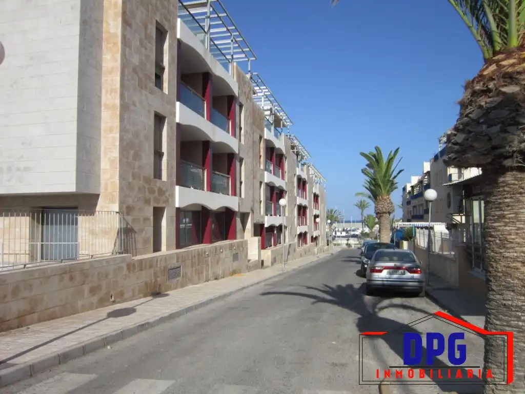 Vista exterior de Apartamento en venta en Garrucha con Aire acondicionado, Terraza y Amueblado