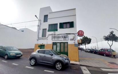 Vista exterior de Dúplex en venda en Arrecife amb Terrassa i Moblat