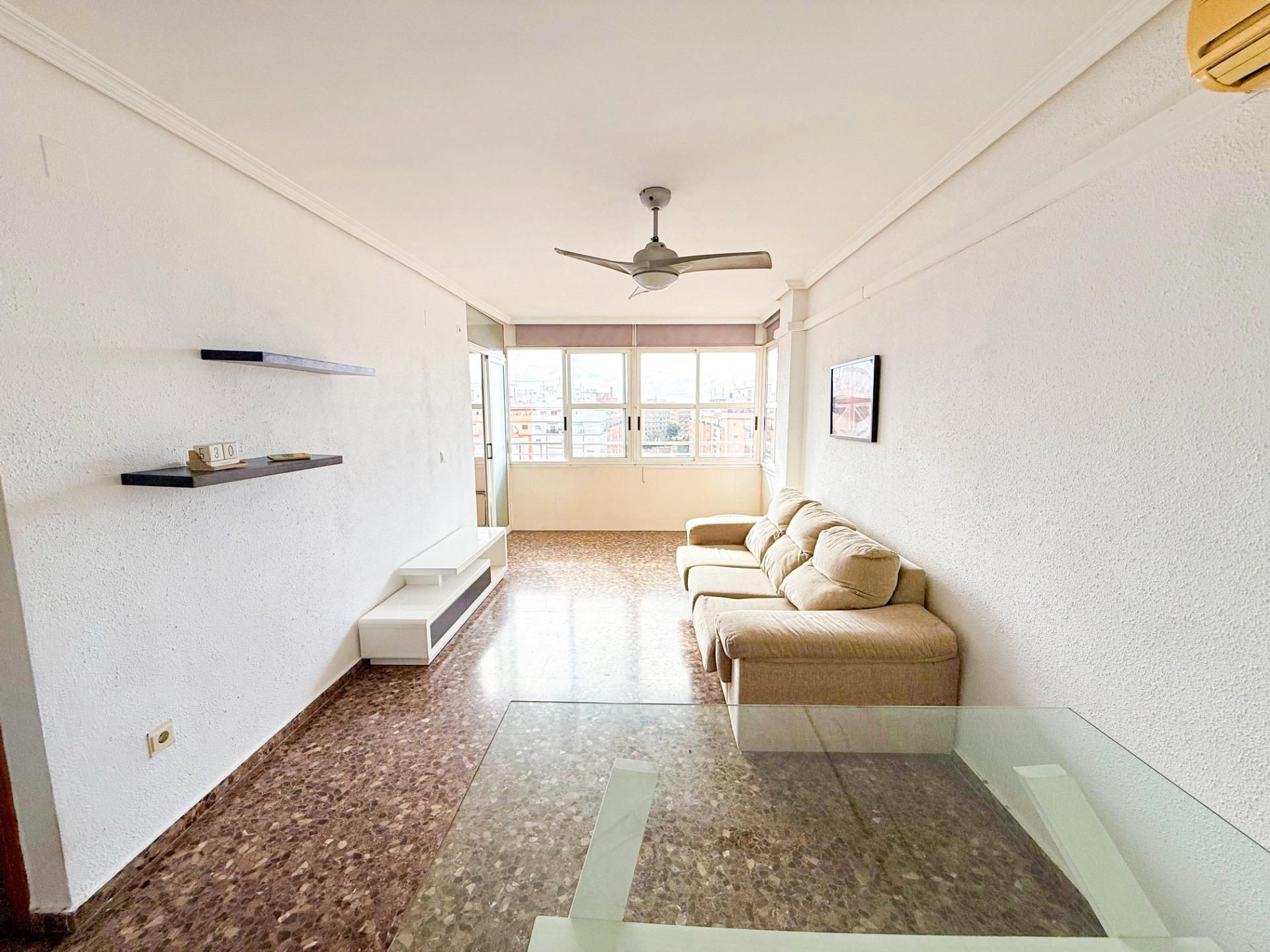 Living room of Flat to rent in  Valencia Capital  with Air Conditioner, Heating and Balcony