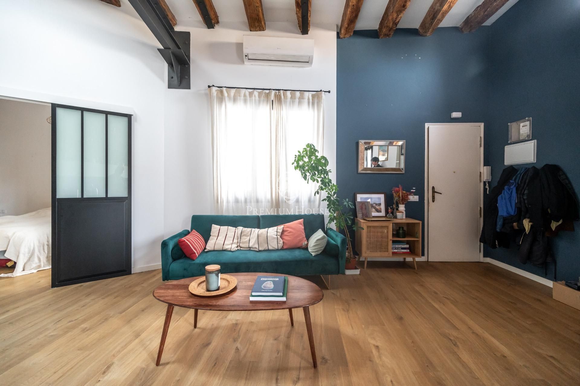 Sala de estar de Ático en venta en  Barcelona Capital con Aire acondicionado, Parquet y Terraza