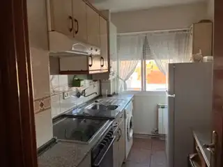 Cocina de Piso en venta en Zaragoza con Calefacción, Amueblado y Horno