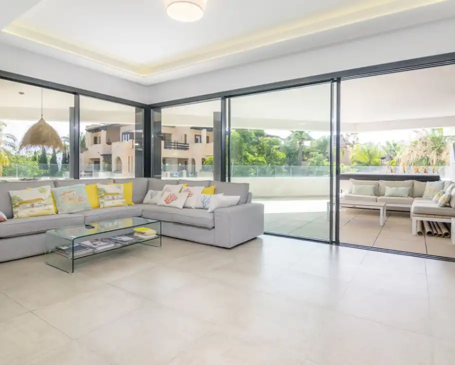 Piso con piscina en venta en Benamara - Atalaya, imagen 2