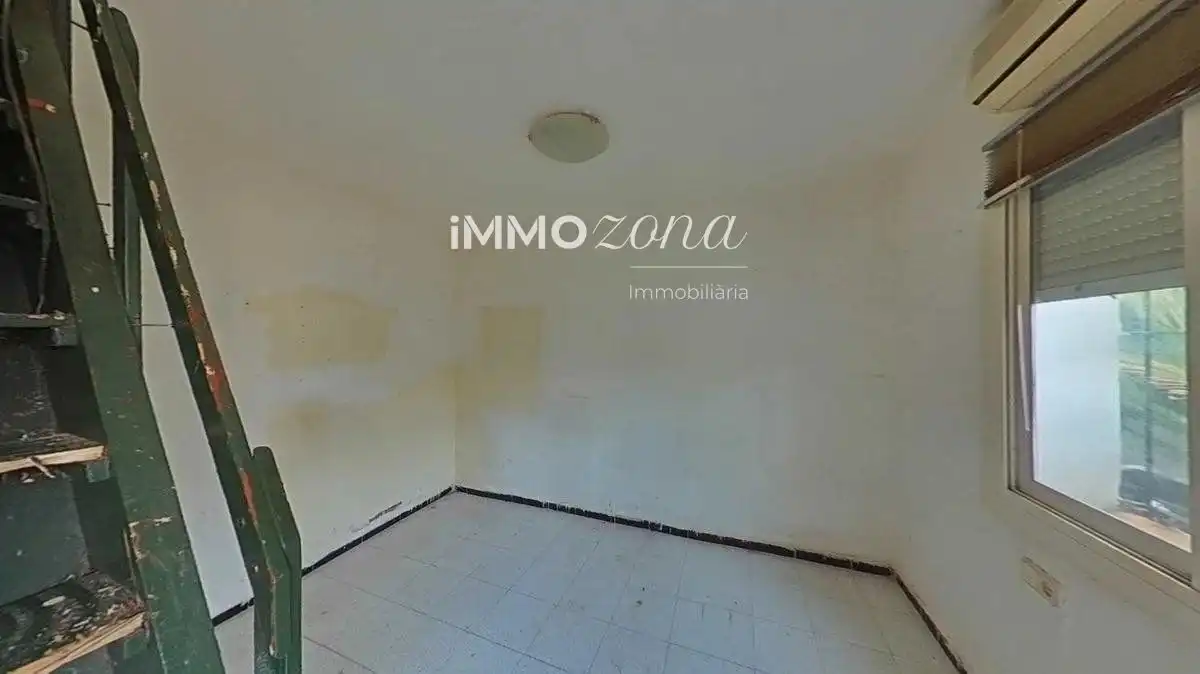 Dormitori de Casa adosada en venda en Montgat, Barcelona