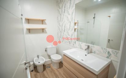 Bathroom of Flat for sale in Pinto  with Air Conditioner and Terrace