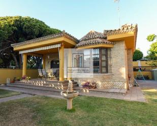 Jardí de Casa o xalet en venda en Chiclana de la Frontera amb Aire condicionat, Jardí privat i Terrassa