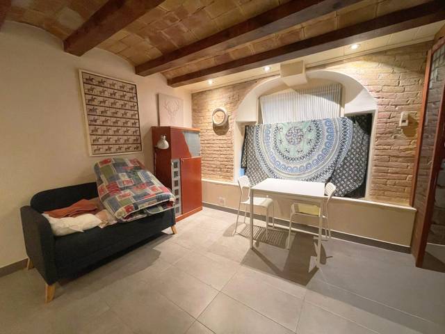 Piso en Venta en Carrer de Blasco de Garay en El Poble Sec - Parc de Montjuïc