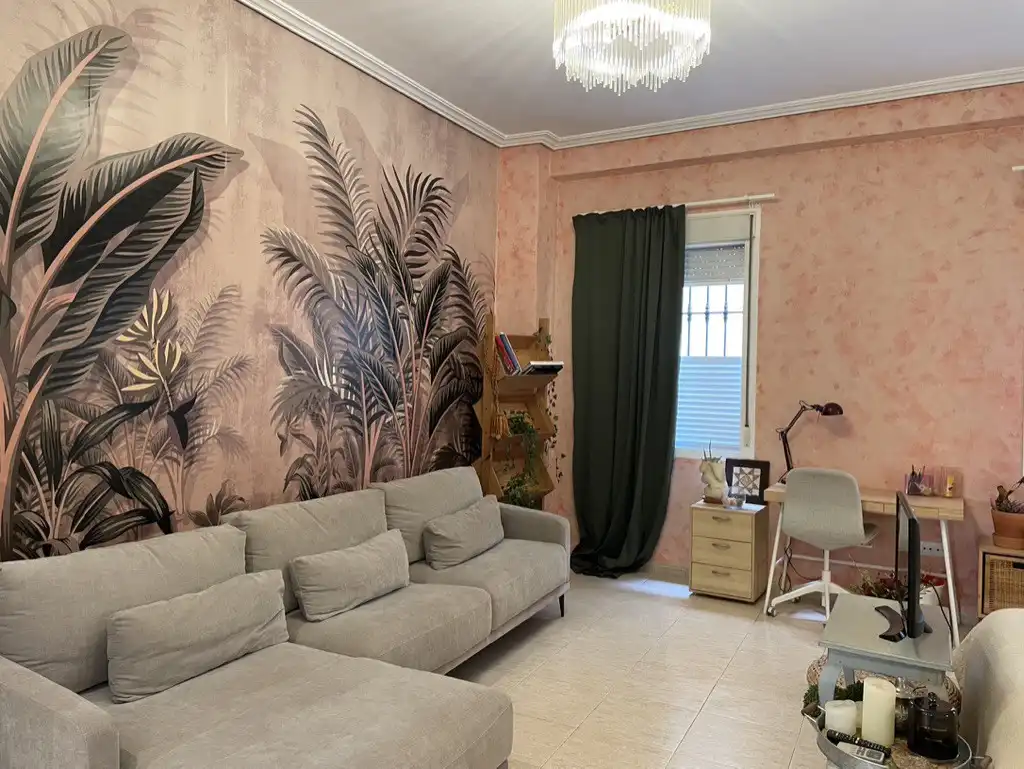 Study for rent in Santa Catalina