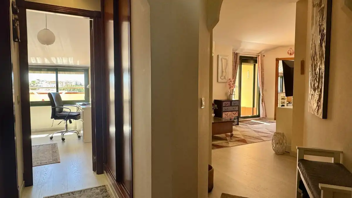 Ático en venta en Fuengirola con Aire acondicionado, Amueblado y Piscina comunitaria