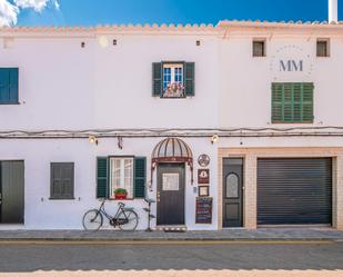 Vista exterior de Casa o xalet en venda en Es Mercadal amb Aire condicionat