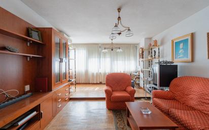 Flat for sale in Calle de Camarena, Aluche
