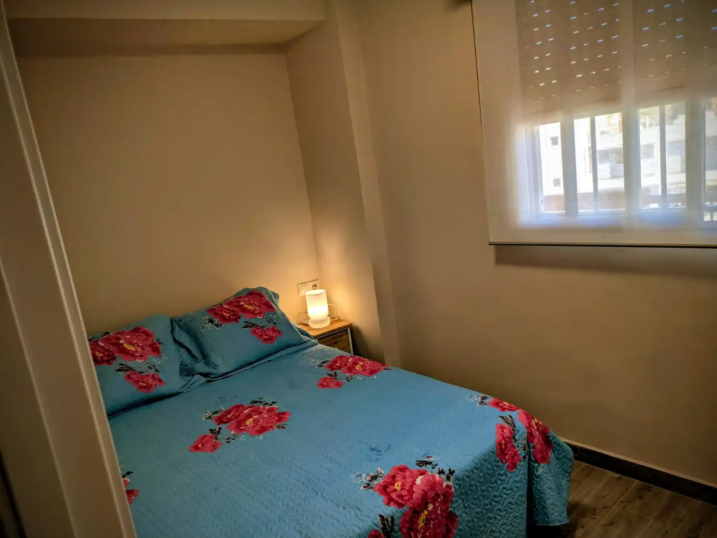 Schlafzimmer von Dachboden zum Verkauf in Cullera mit Terrasse und Möbliert