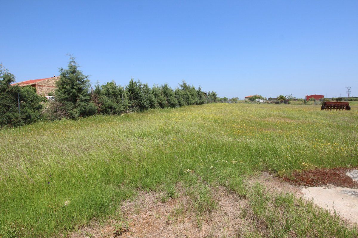 Terreno en venta en Esparragalejo