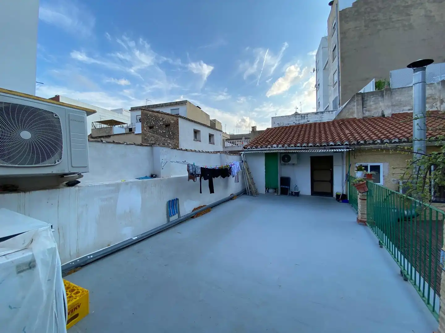 Exterior view of Flat for sale in Burjassot  with Terrace and Balcony