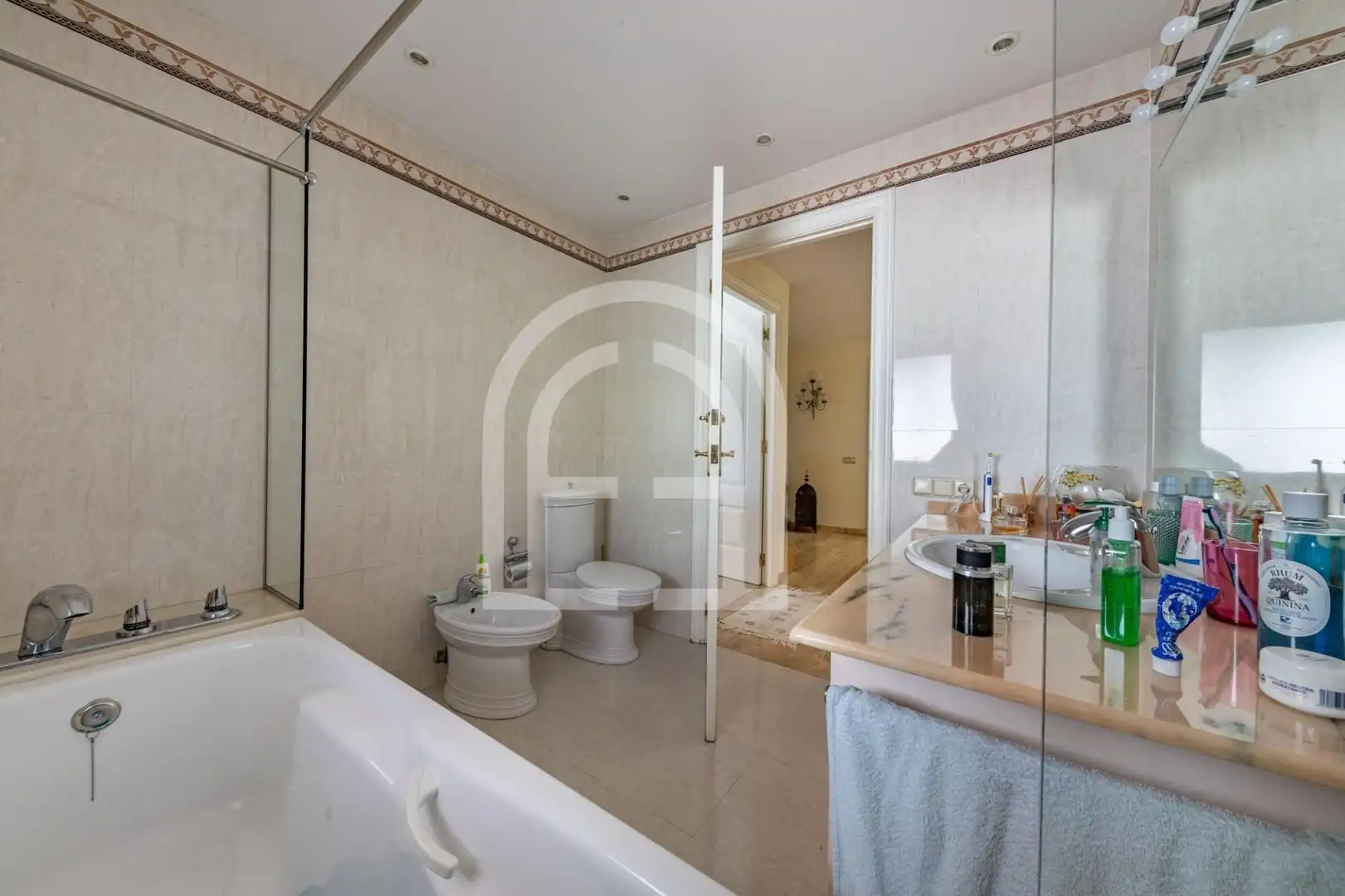 Baño de Casa o chalet en venta en Badalona con Calefacción, Jardín privado y Terraza