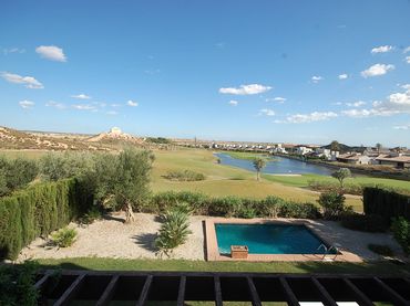 House with pool for sale in Calle Peraleja Vial 2